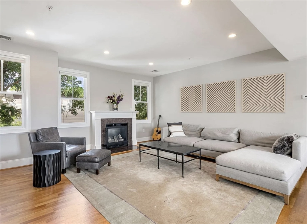 15 Dimick ST #C, Somerville, MA Photo #5