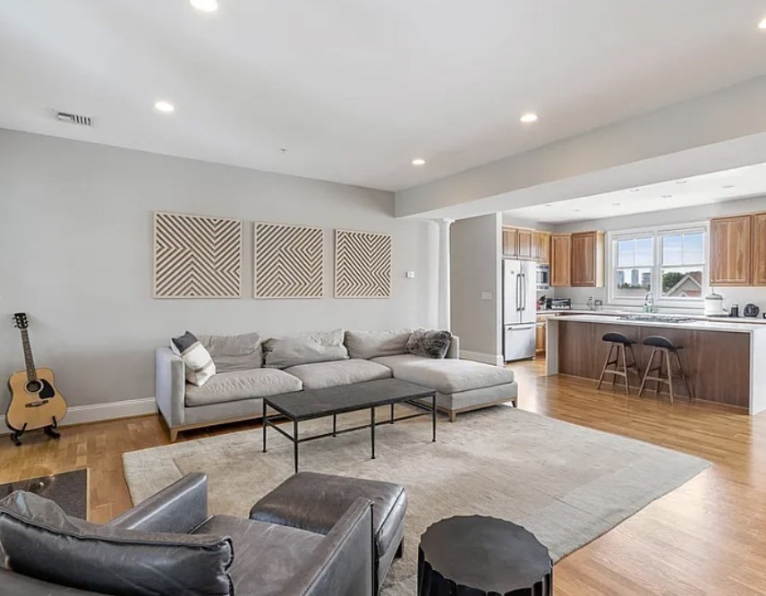 15 Dimick ST #C, Somerville, MA Photo #6
