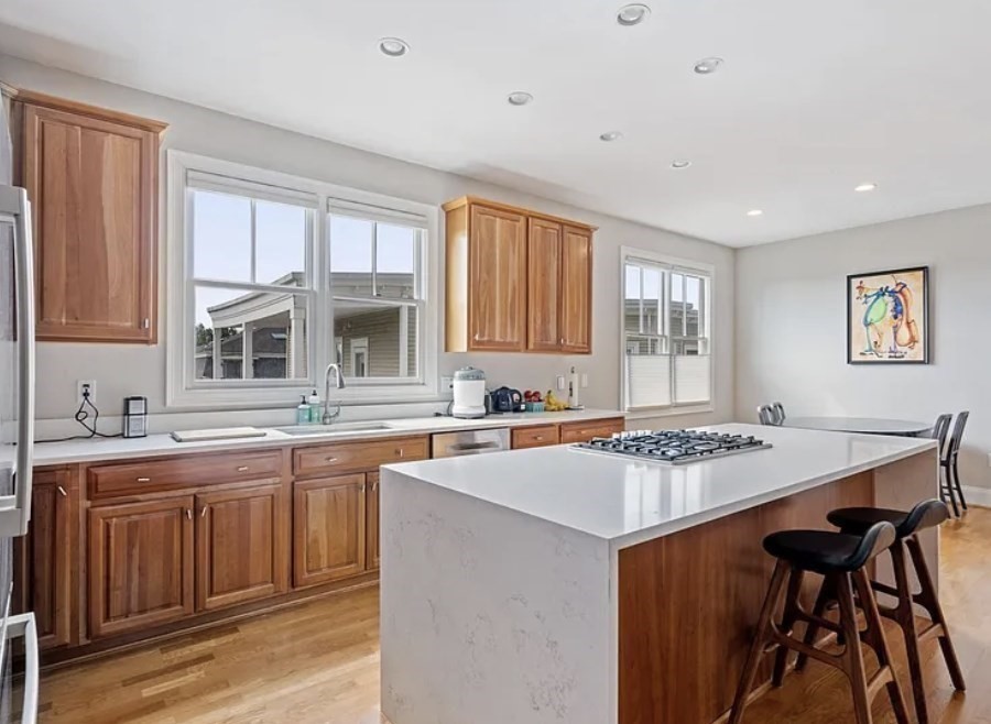 15 Dimick ST #C, Somerville, MA Photo #3