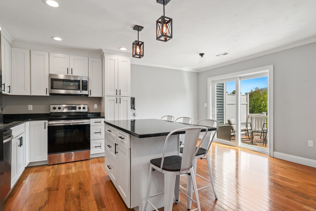 69 Riverside Dr 69