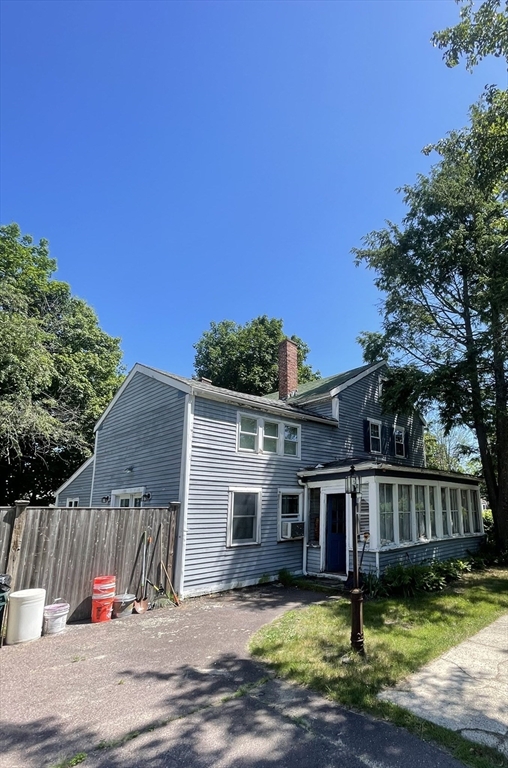 190 Main St