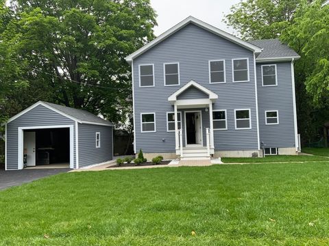 35 Bicknell St Attleboro MA 02703