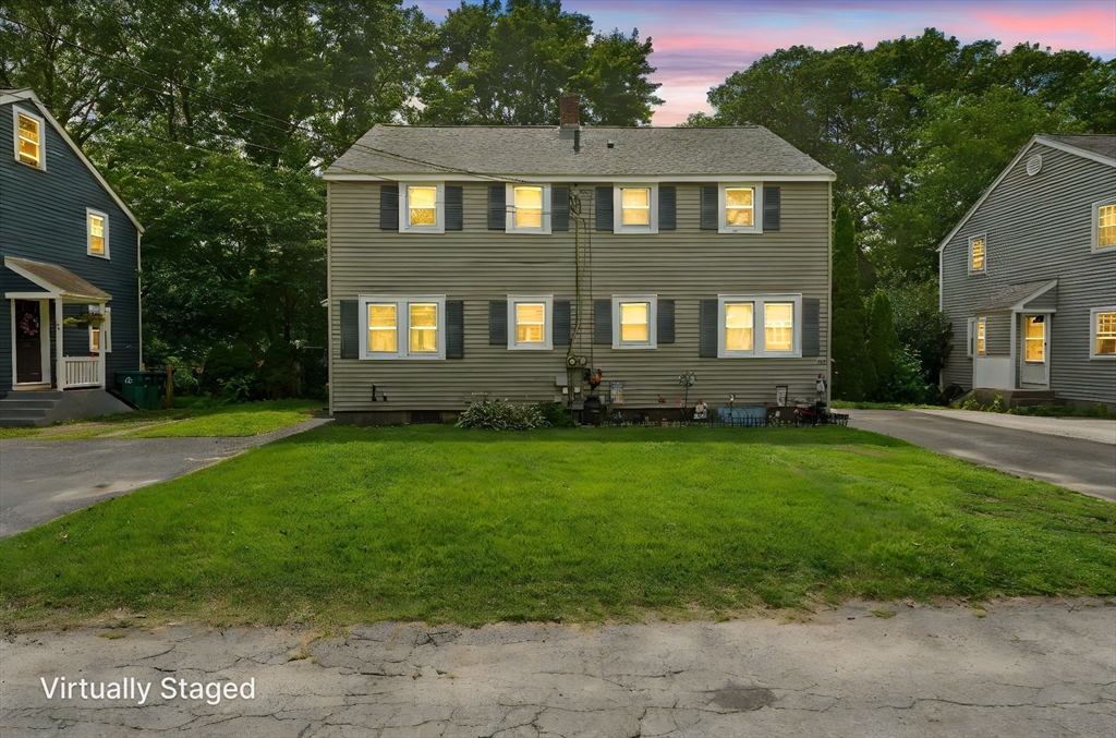 Northbridge, Massachusetts 01588, United States, 5 Bedrooms Bedrooms, ,2 BathroomsBathrooms,Residential,Active,180817