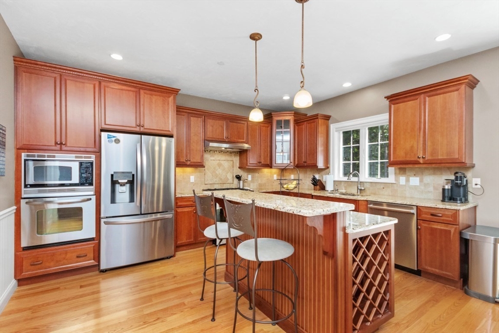 226 Pond St 3