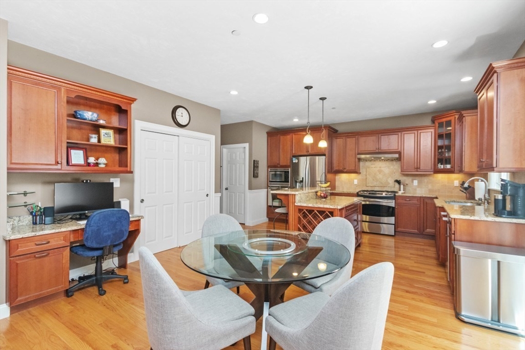 226 Pond St 3