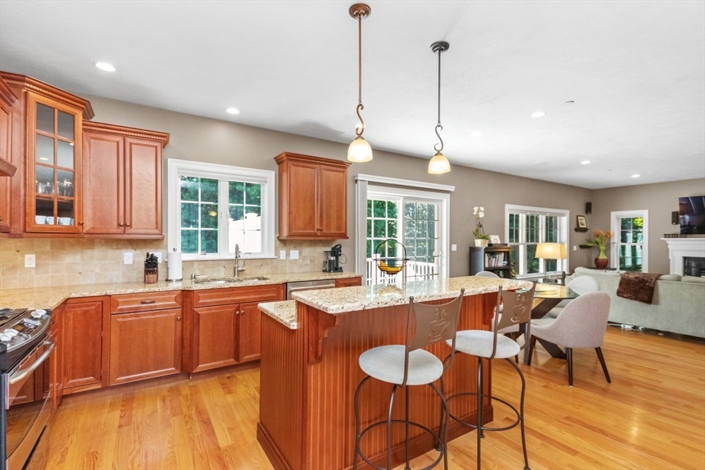 226 Pond St 3