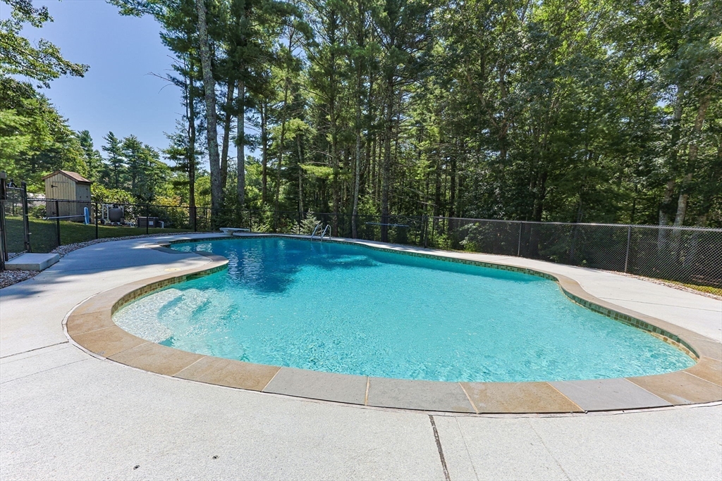 106 Upland Rd