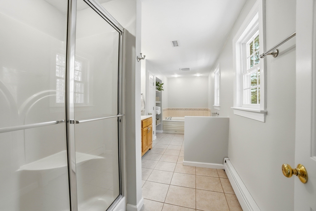 43 Carriage Hill Road, Northborough, MA Photo #19