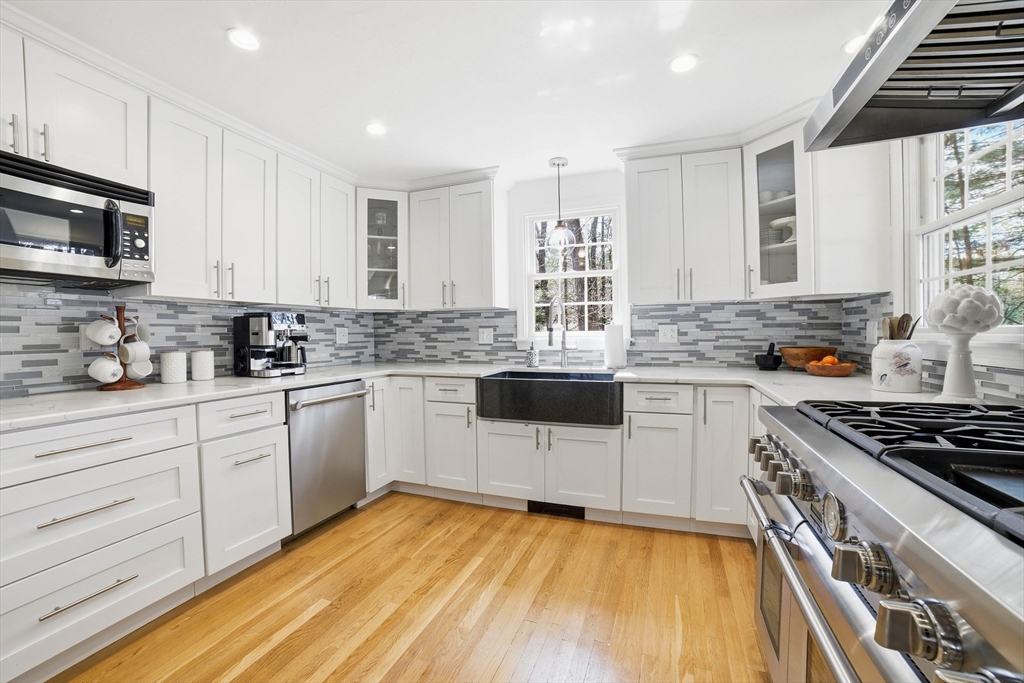 43 Carriage Hill Road, Northborough, MA Photo #7