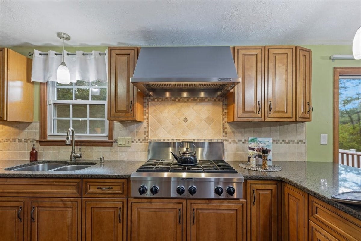 238 Beech St, Tewksbury, MA, 238 Beech St, Tewksbury, MA Photo #13