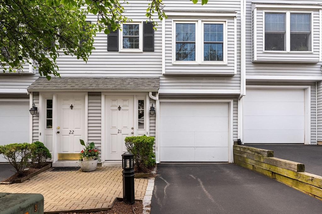 21 Fallon Ct 21