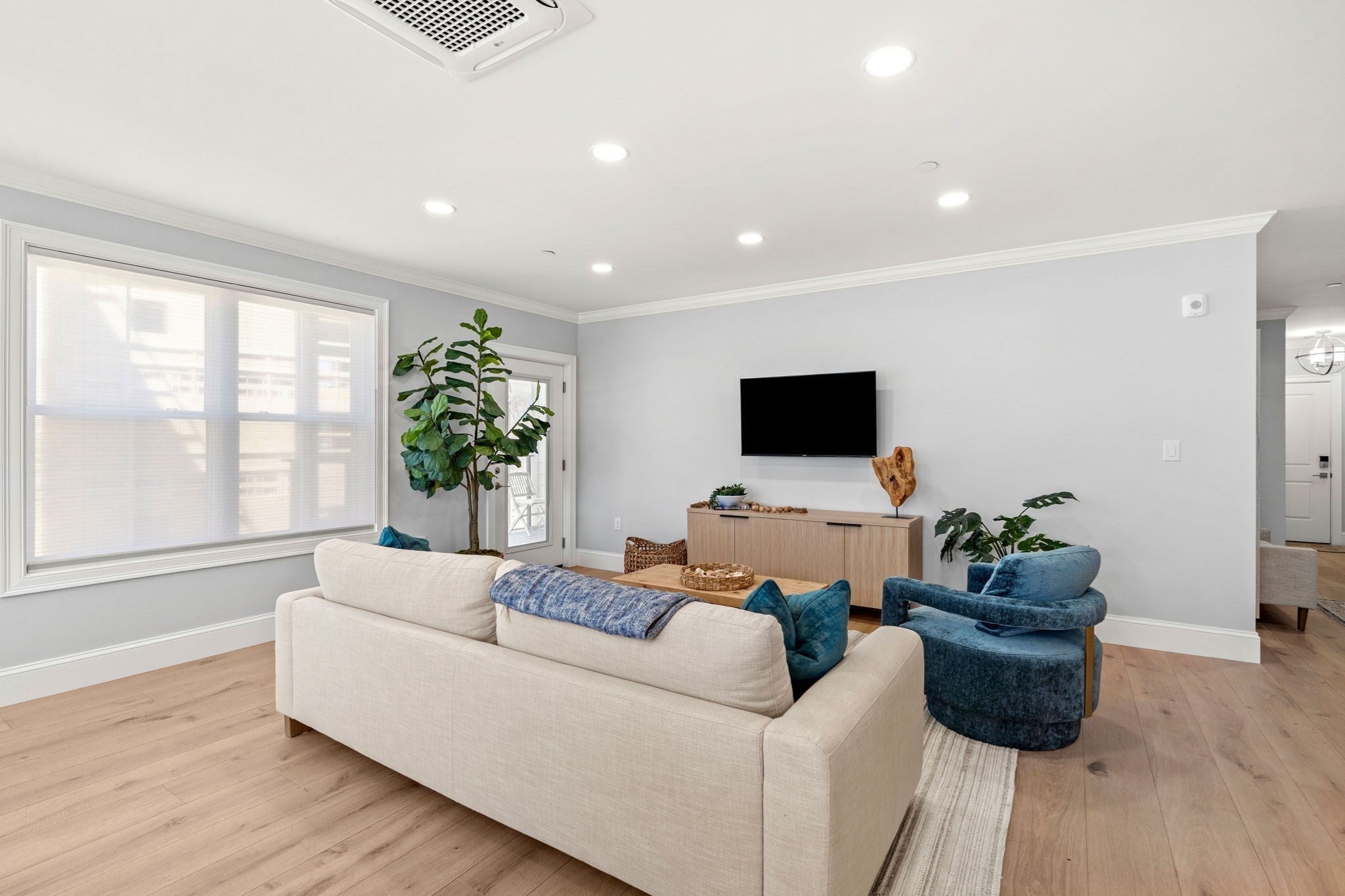 16 Franklin Street 1402