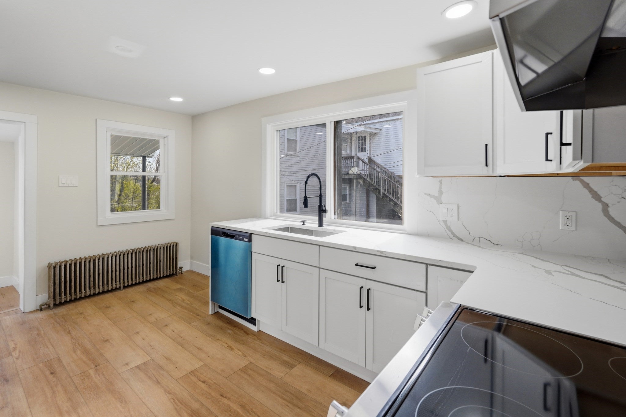 25 Johnson St, Worcester, MA Photo #20