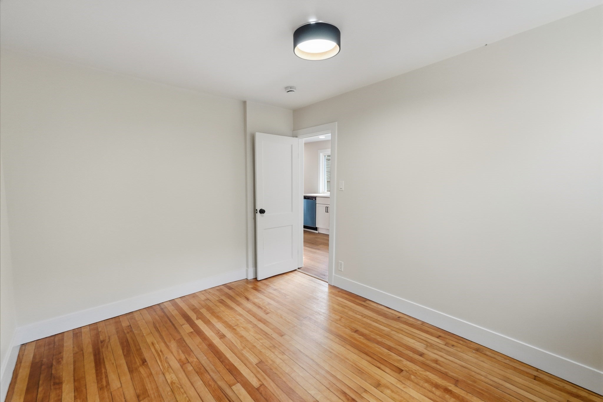 25 Johnson St, Worcester, MA Photo #17