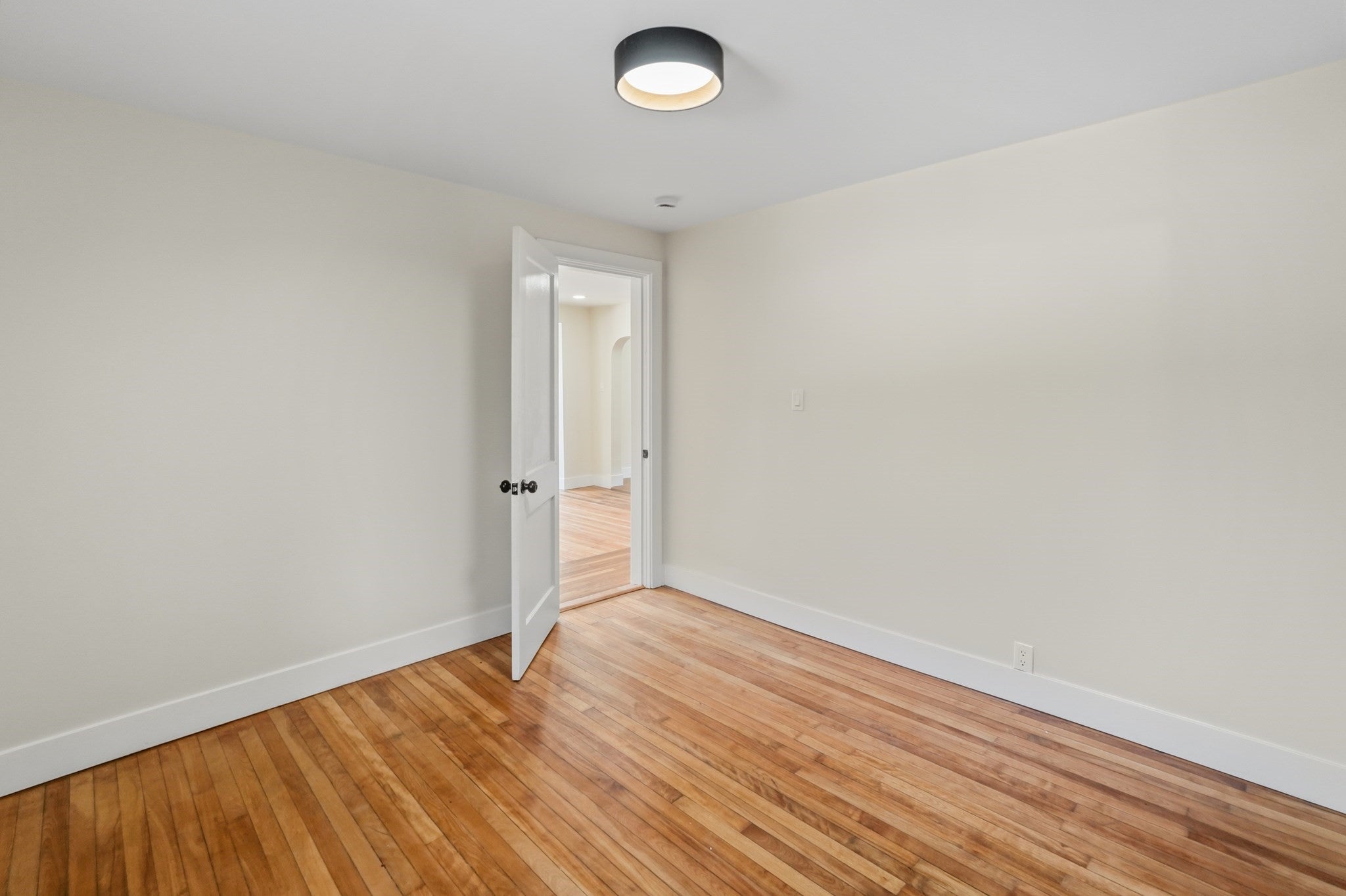 25 Johnson St, Worcester, MA Photo #29