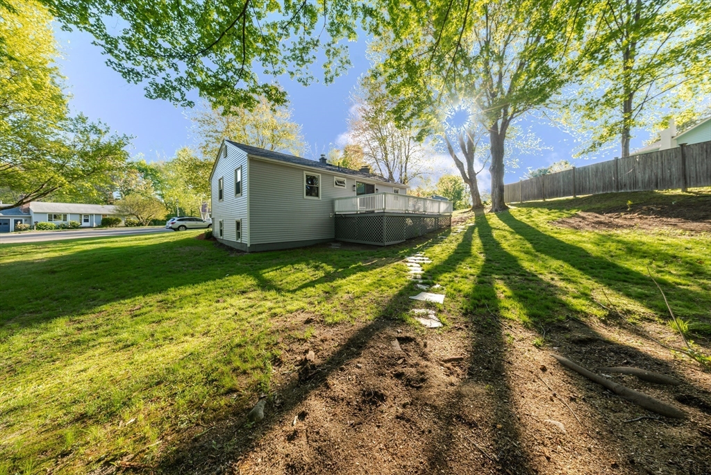 20 Meadowbrook Dr