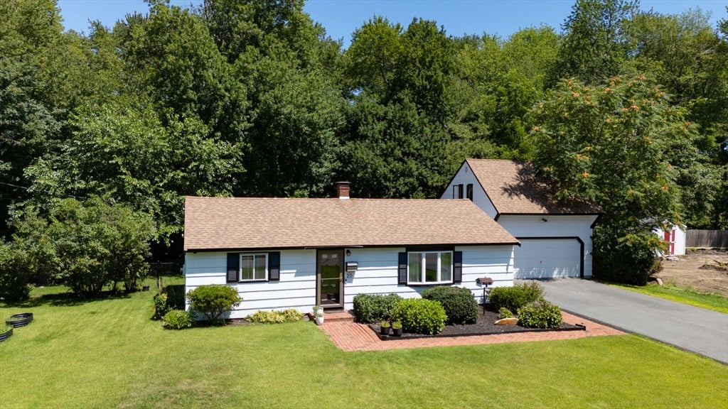 20 Ledgewood Dr, Burlington, MA Photo #2