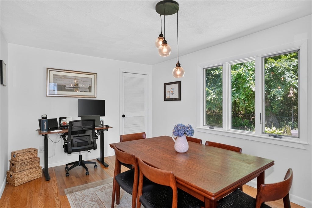 20 Ledgewood Dr, Burlington, MA Photo #13