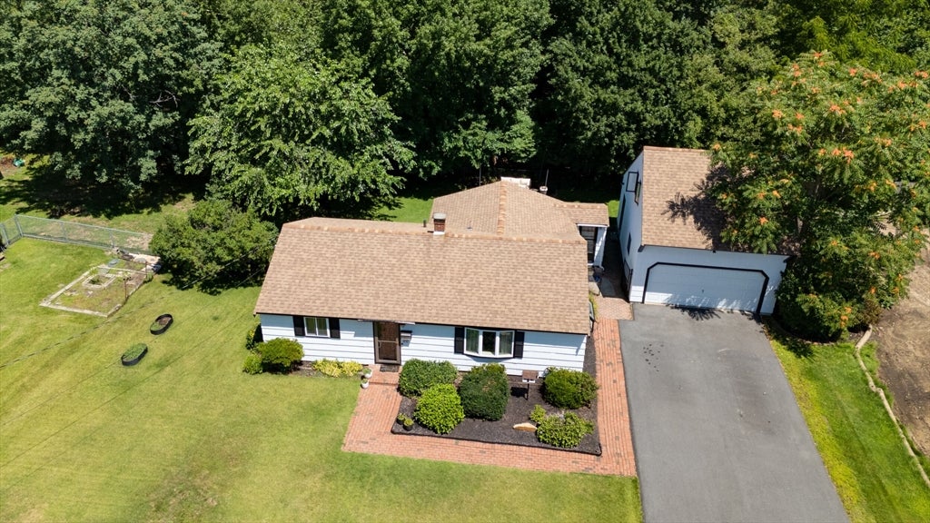 20 Ledgewood Dr, Burlington, MA Photo #31