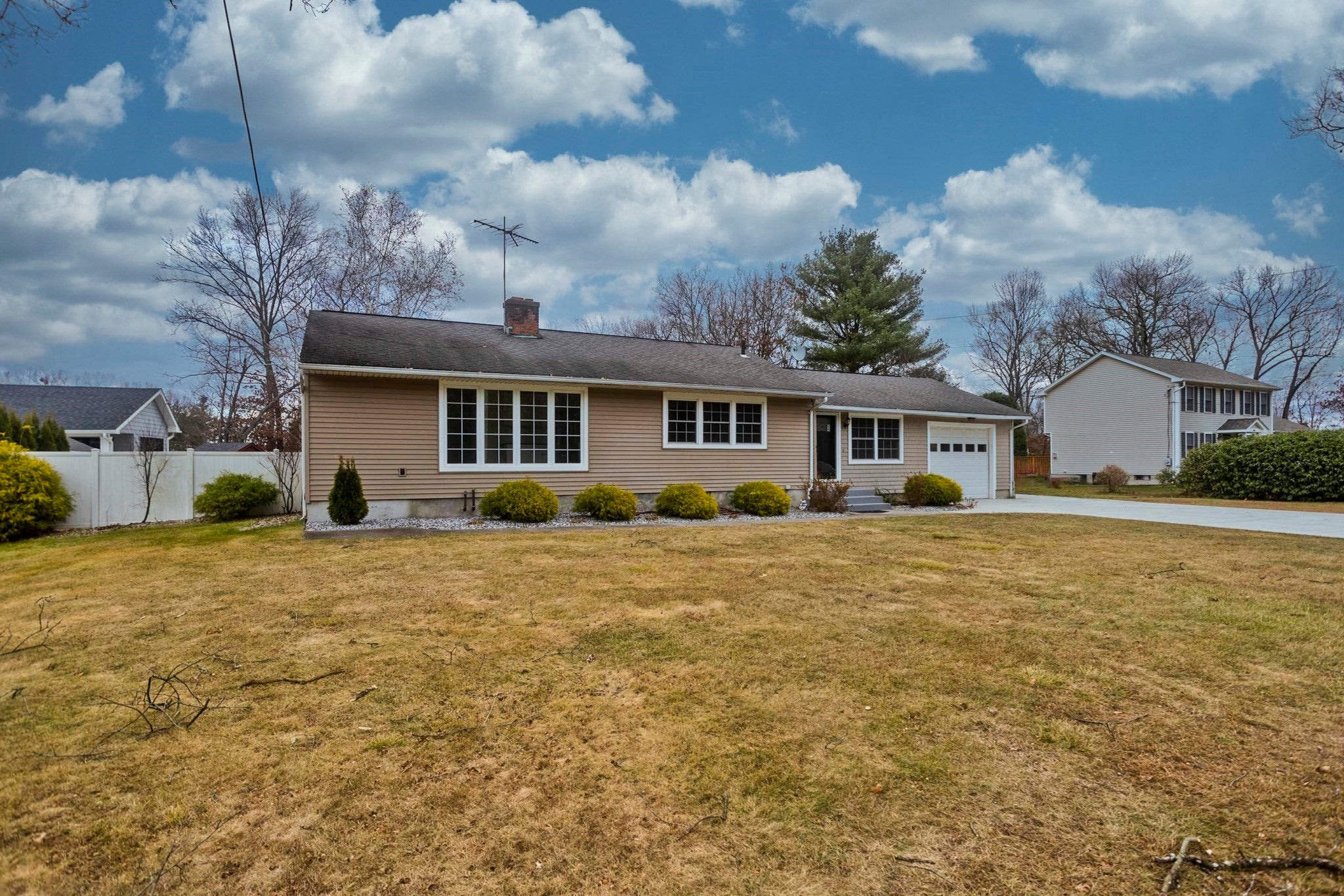 1066 Piper Rd, West Springfield, MA, 1066 Piper Rd, West Springfield, MA Photo #3