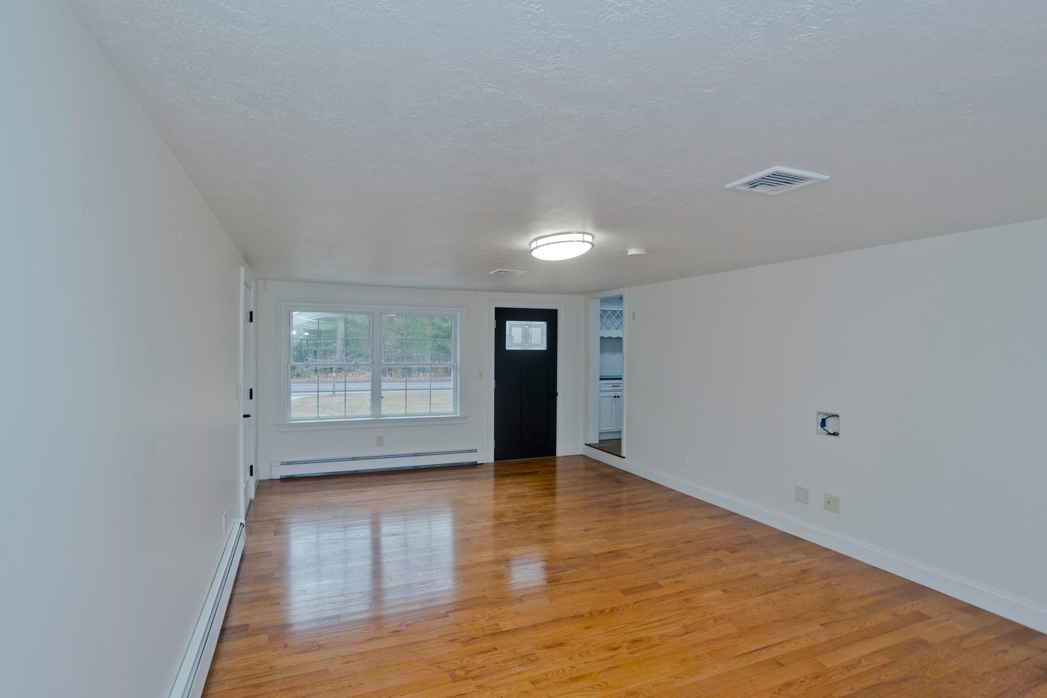 1066 Piper Rd, West Springfield, MA, 1066 Piper Rd, West Springfield, MA Photo #6