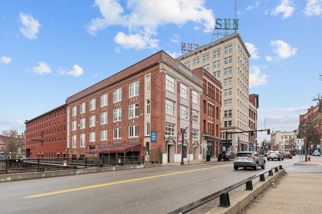 15-17 Kearney Sq
