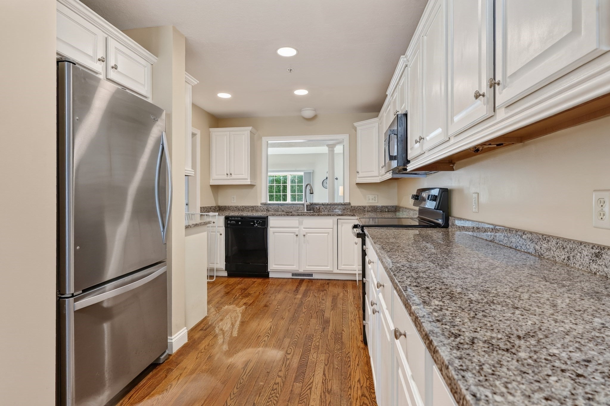 877 Auburnville Way #C2, Whitman, MA, 877 Auburnville Way #C2, Whitman, MA Photo #4