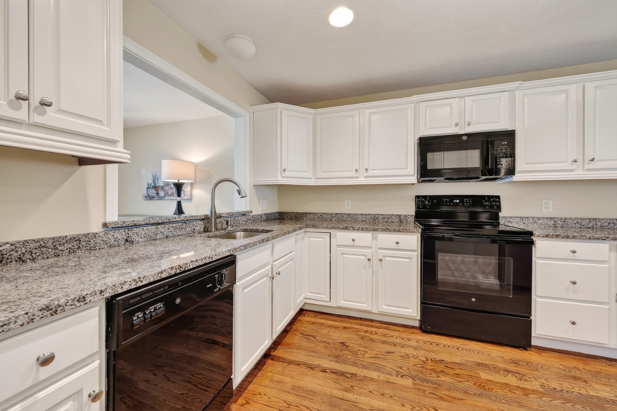 877 Auburnville Way #C2, Whitman, MA, 877 Auburnville Way #C2, Whitman, MA Photo #5