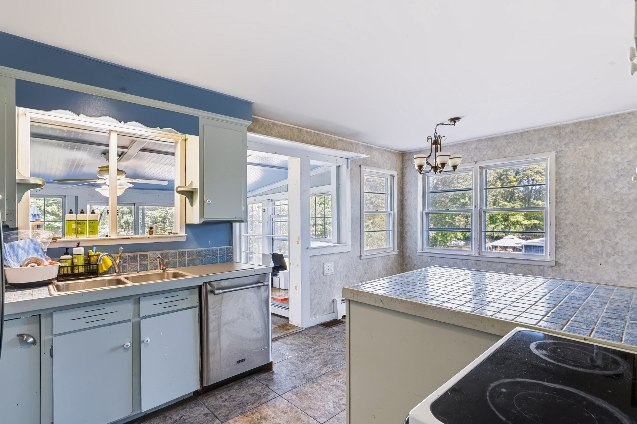 21 Fern Ave, Amesbury, MA Photo #10