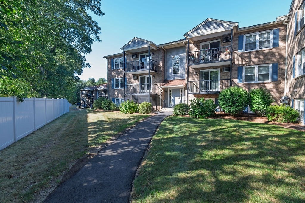610 South Franklin Street #B204, Holbrook, MA, 610 South Franklin Street #B204, Holbrook, MA Photo #23