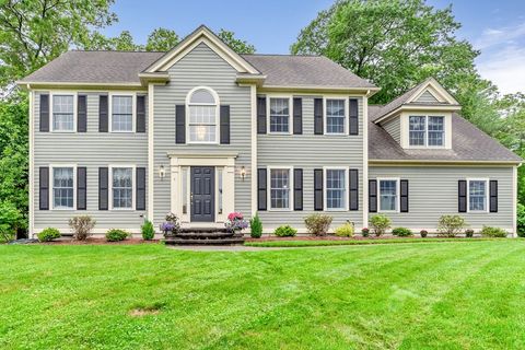 4 Kattail Road Hudson MA 01749