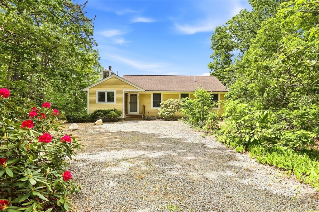 92 Shorewood Dr