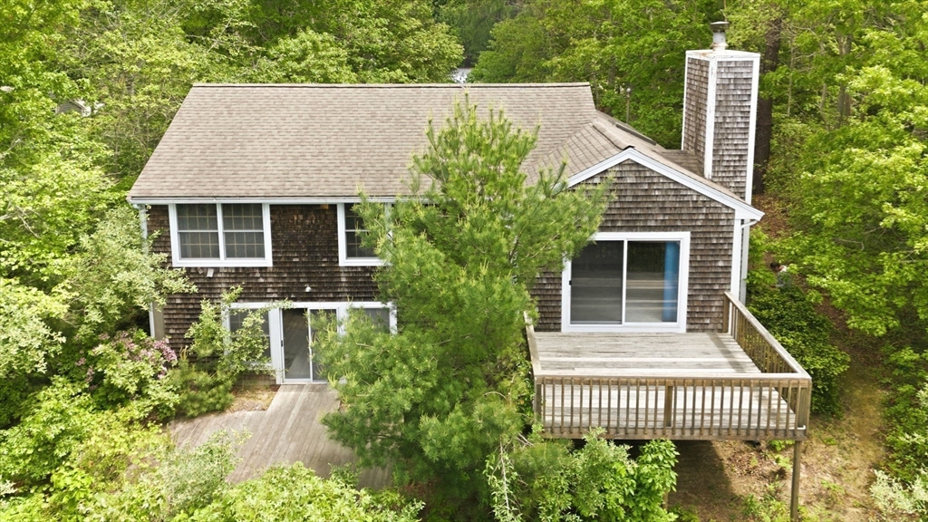 92 Shorewood Dr
