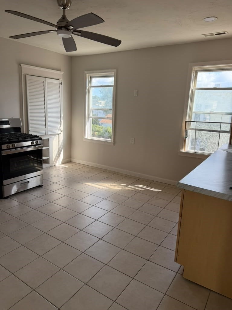 53 Ellsworth St 3