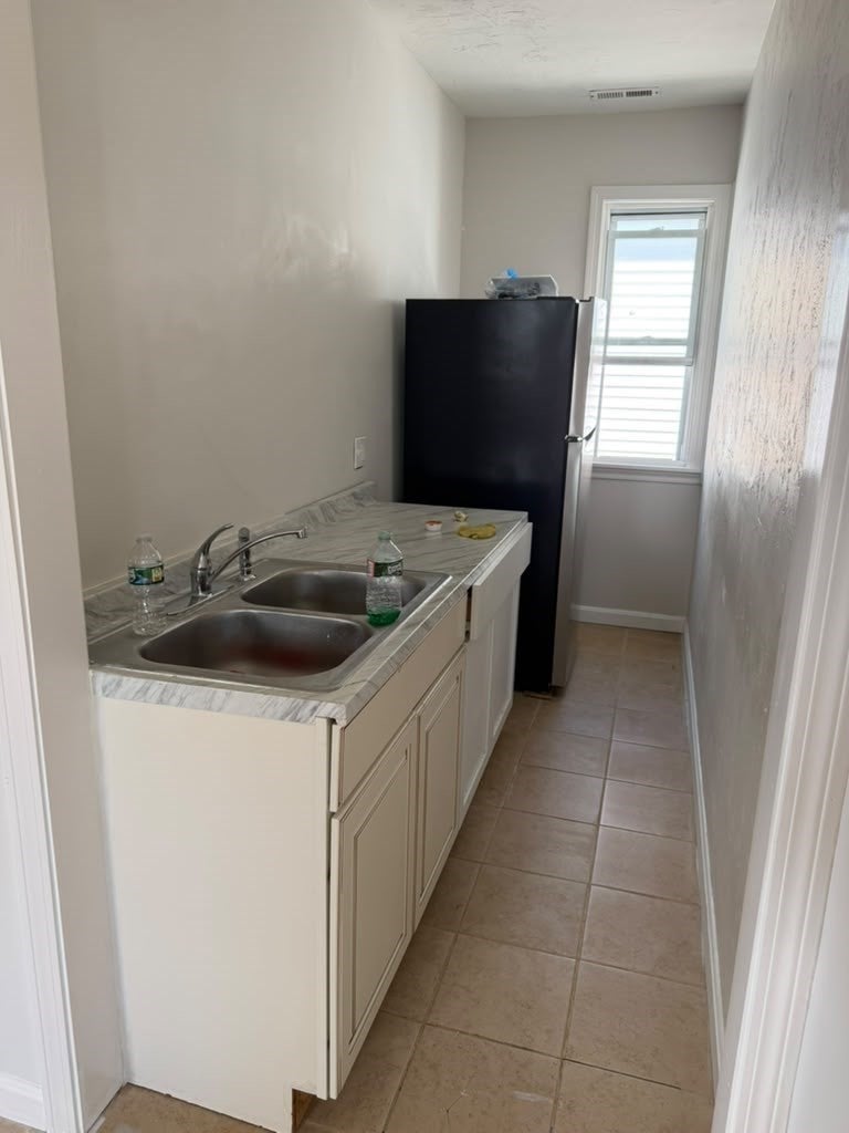 53 Ellsworth St 3