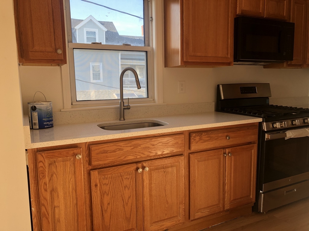 83-85 Neptune Street # 2