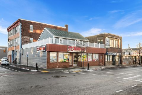 Photo of 64 Green St, Worcester, MA 01604 (MLS # 73463134)