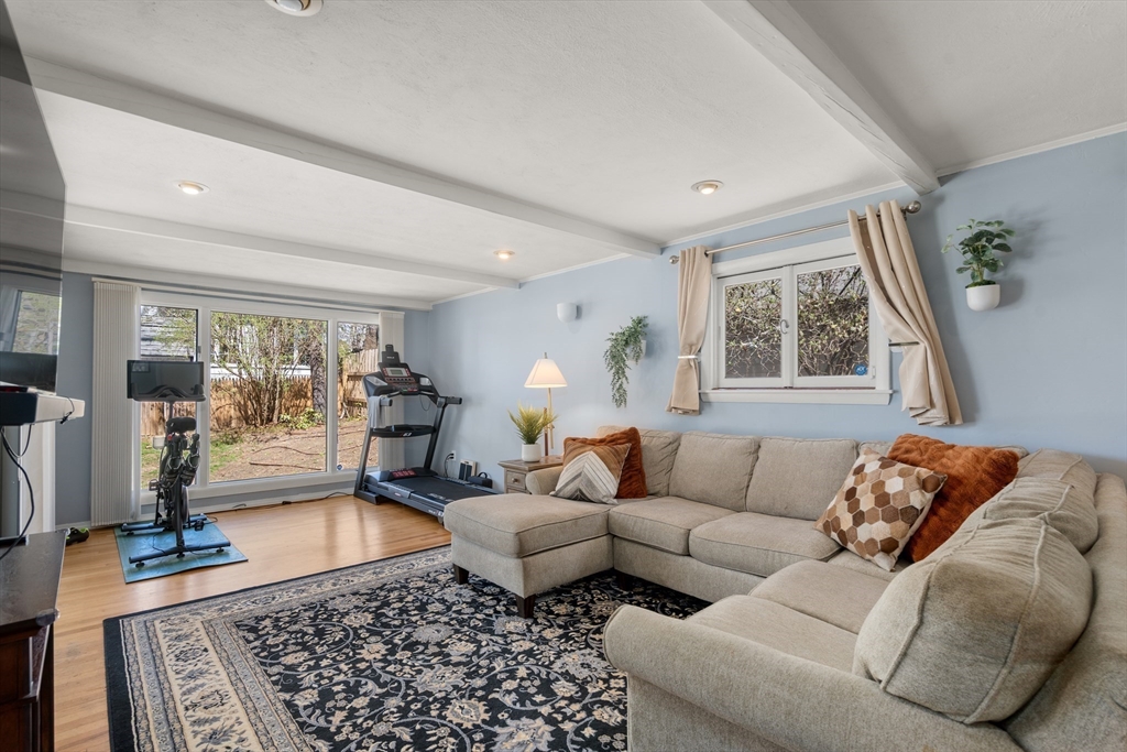 71 Delmar Ave