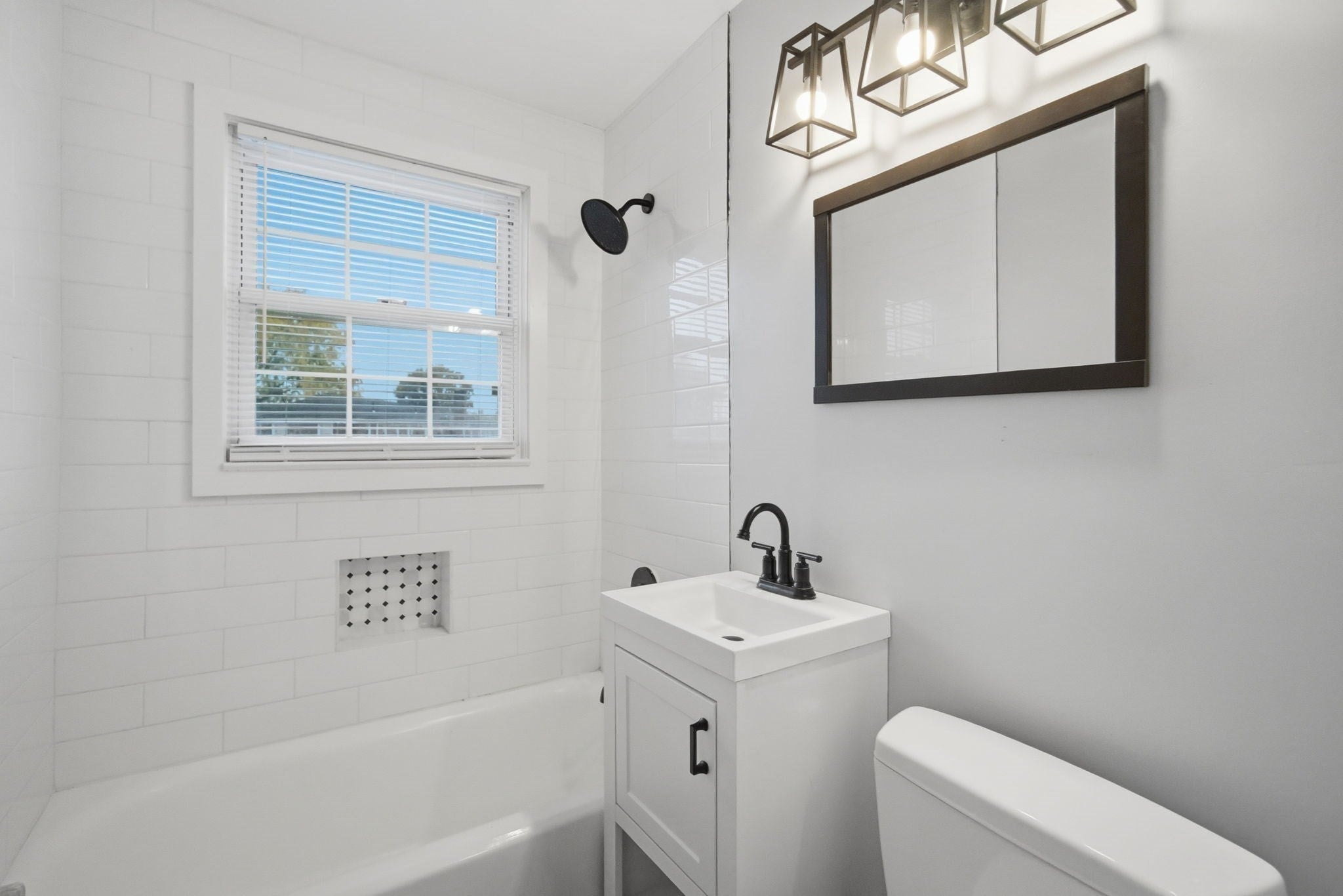 467 Cold Spring Avenue 2A
