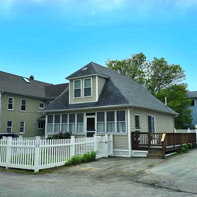 129 Lafayette St