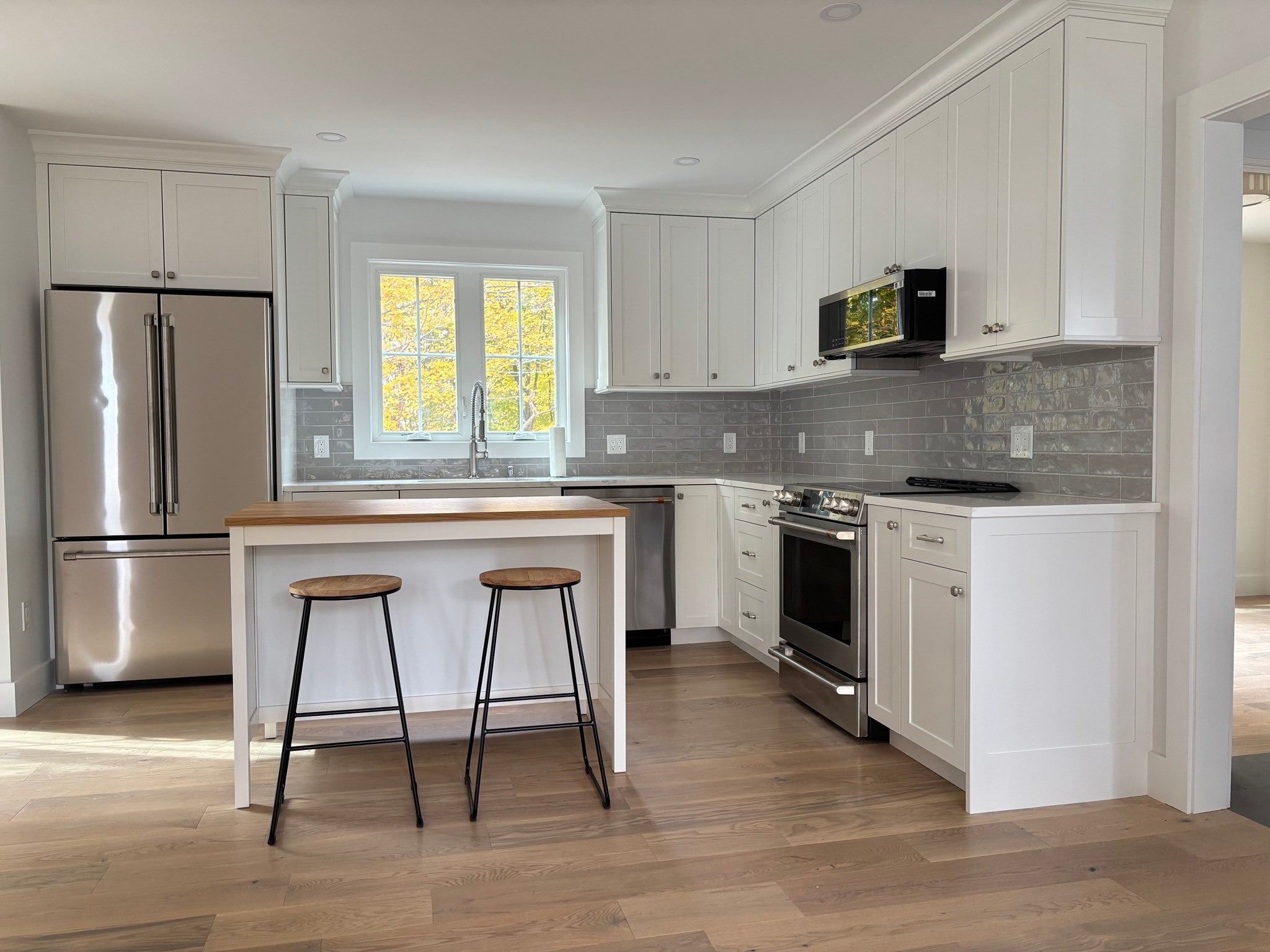 15 Mount Auburn St, Hopkinton, MA, 15 Mount Auburn St, Hopkinton, MA Photo #2