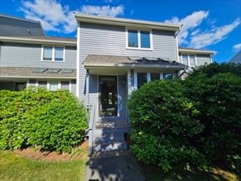 311 Maple Brook Rd 311 Bellingham MA 02019