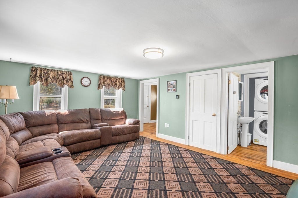 231 West Main St, Georgetown, MA, 231 West Main St, Georgetown, MA Photo #9