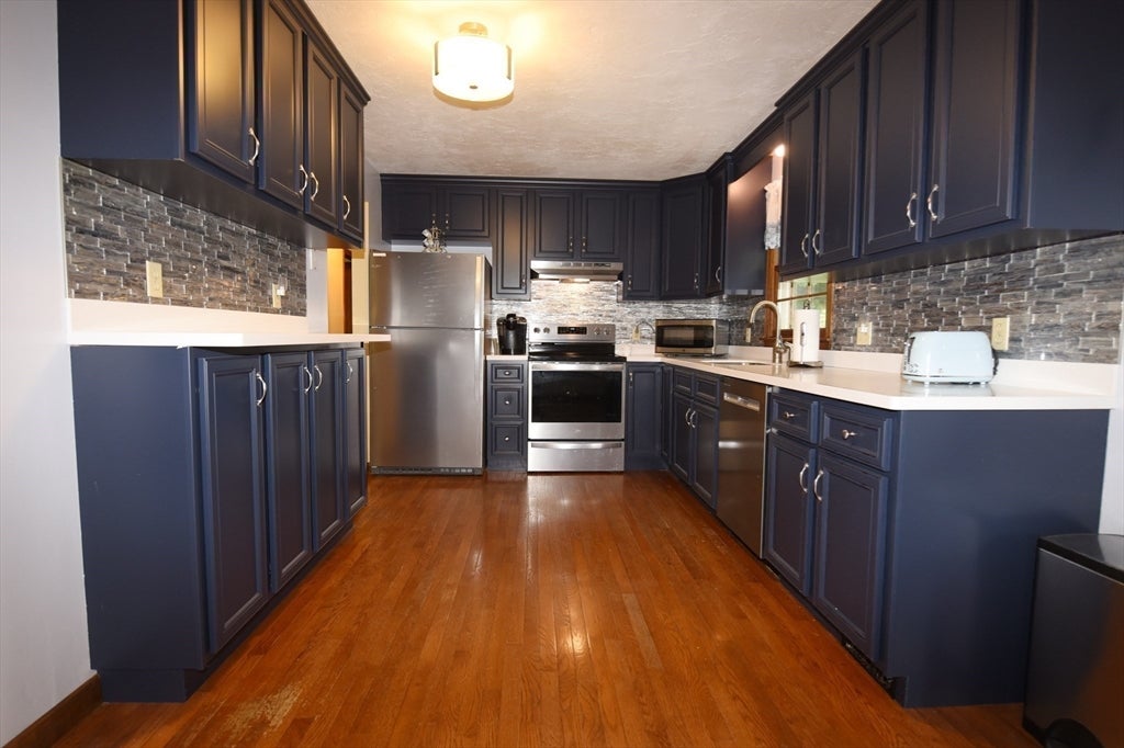 16 Arrow Drive, Whitman, MA, 16 Arrow Drive, Whitman, MA Photo #9