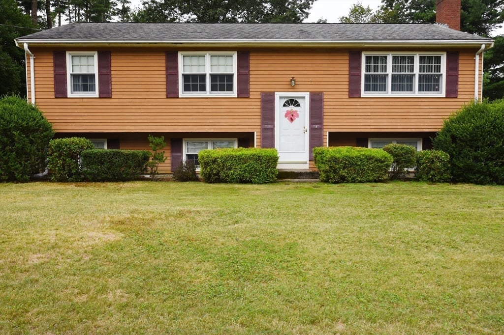 16 Arrow Drive, Whitman, MA, 16 Arrow Drive, Whitman, MA Photo #2