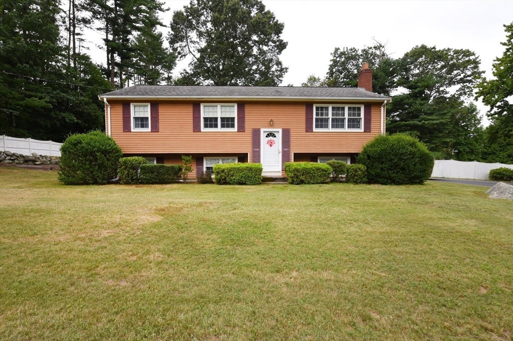 16 Arrow Drive, Whitman, MA, 16 Arrow Drive, Whitman, MA Photo #1