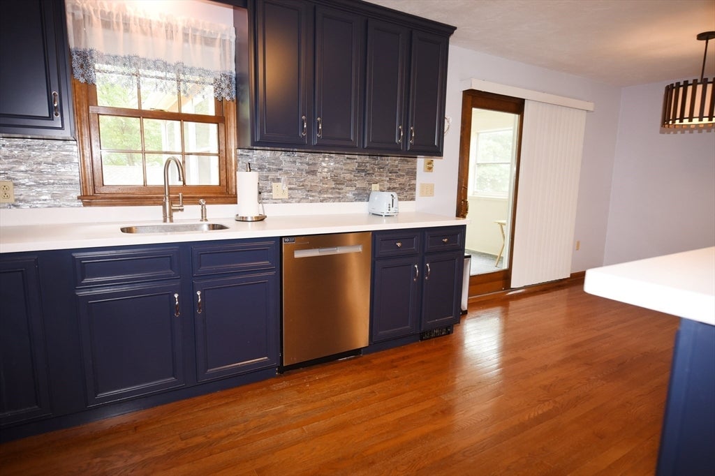 16 Arrow Drive, Whitman, MA, 16 Arrow Drive, Whitman, MA Photo #6