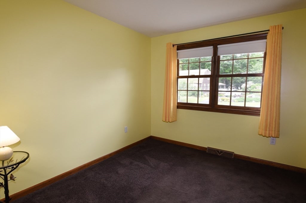 16 Arrow Drive, Whitman, MA, 16 Arrow Drive, Whitman, MA Photo #17