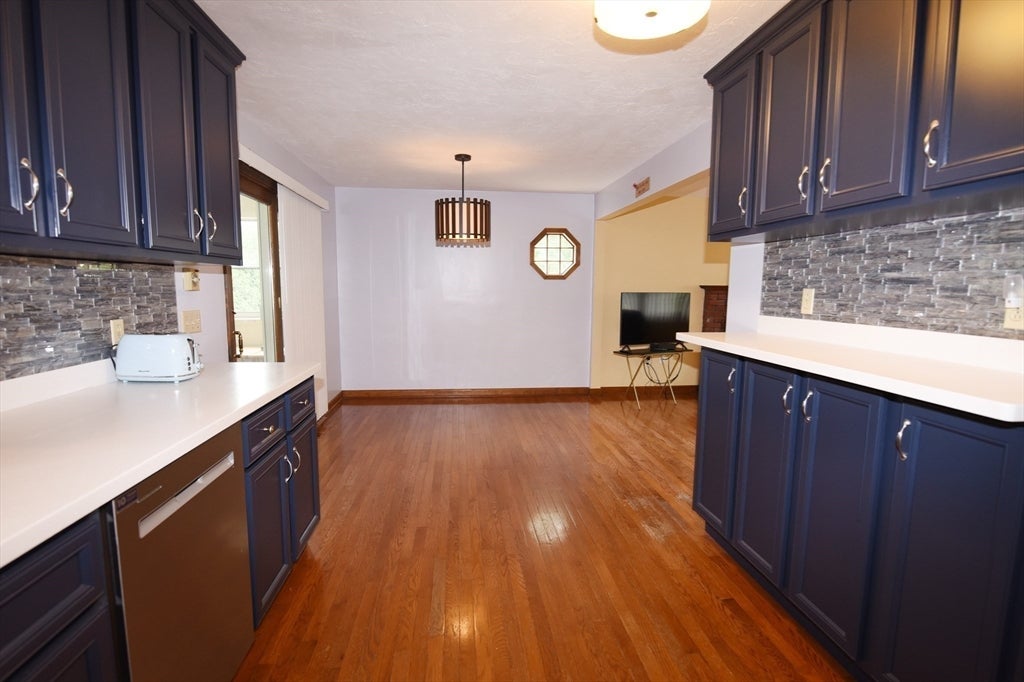 16 Arrow Drive, Whitman, MA, 16 Arrow Drive, Whitman, MA Photo #10