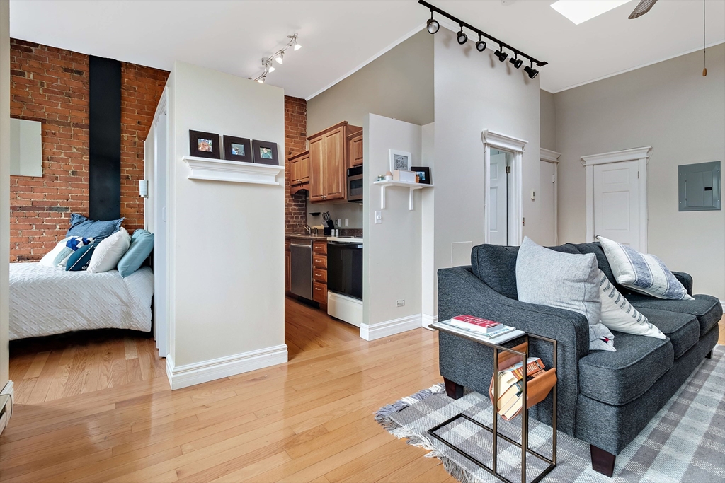 127 Marlborough St 5